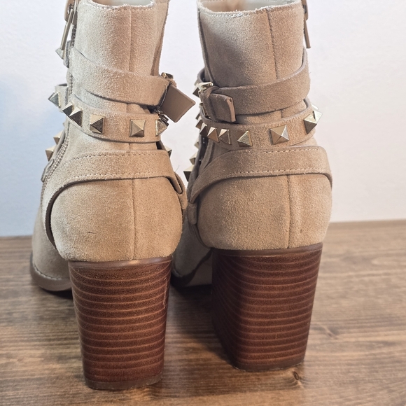 Steve Madden Cala Studded Suede Booties Women's Size 7.5 - Picture 6 of 9